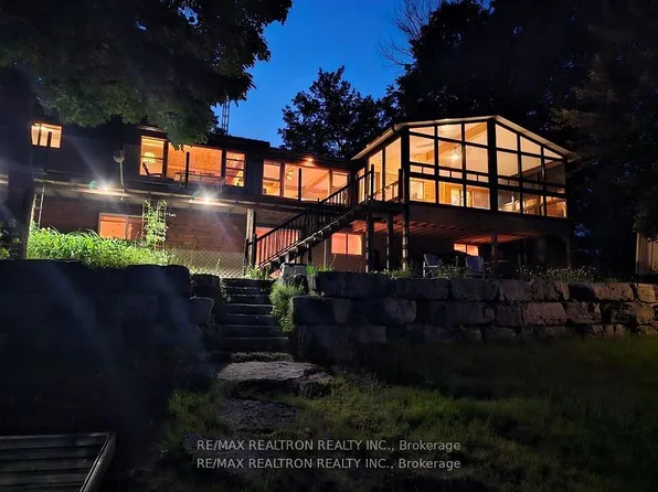 103 Peninsula Dr, Trent Lakes, ON K0M 1A0