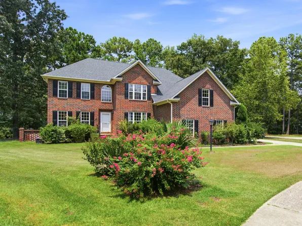 150 Haleswood Cir, Goose Creek, SC 29445