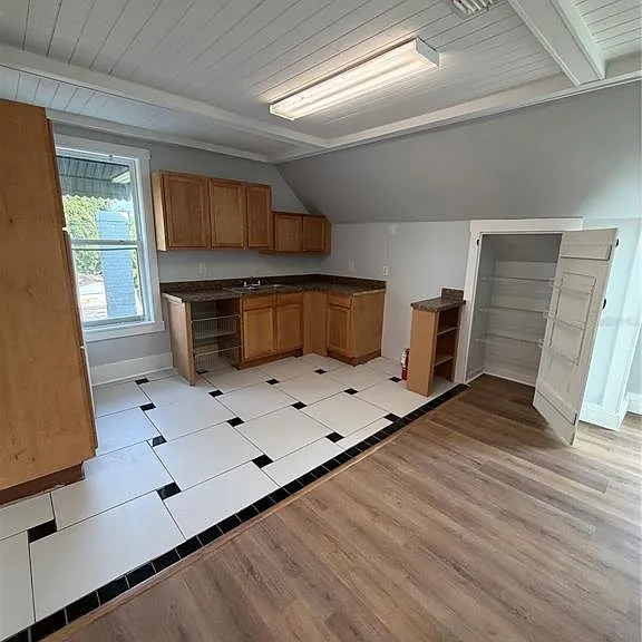 118 N Beaumont Ave — Photo 21