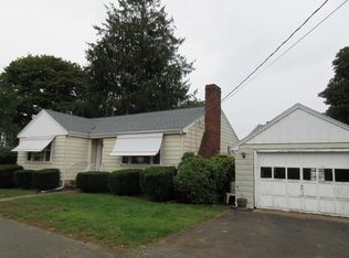 7 Southwick Rd, Peabody, MA 01960
