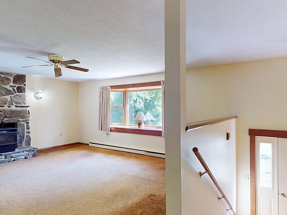 4th image of 62 Bayview Drive