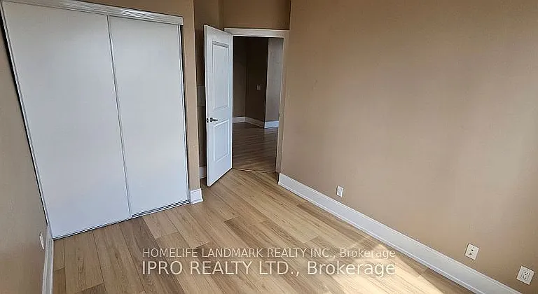 330 Burnhamthorpe Rd W #2309 — Photo 7
