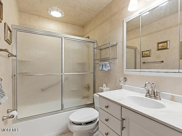 1163 Manor Dr — Photo 11