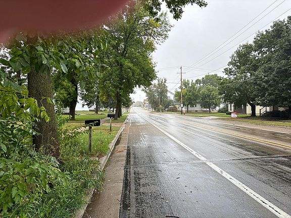 5th image of 117 4th St S