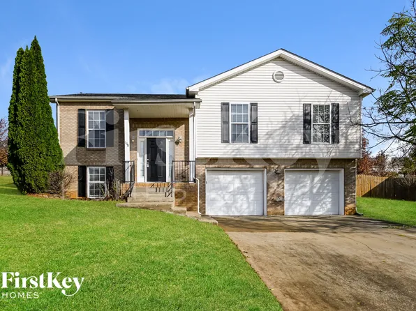 118 West Dr, Clarksville, TN 37040