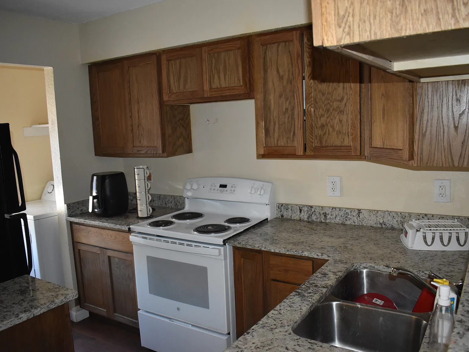 2 bed, 1.5 bath, 1110 sqft, $1,500 — Photo 2