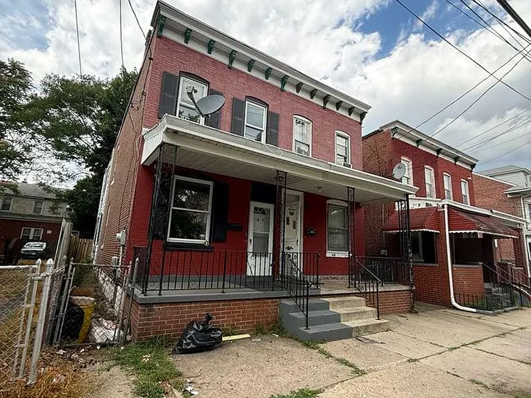 306 Dayton St — Photo 8