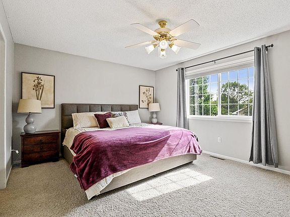 5th image of 4601 Impatiens Ave N