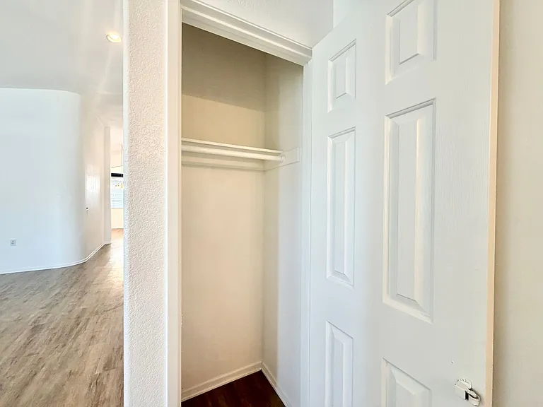 26805 China Dr — Photo 10
