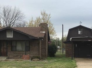 805 N Main St, Sallisaw, OK 74955