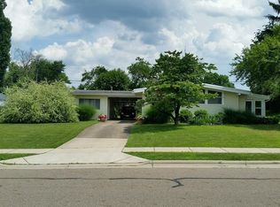 506 Beacon Rd, Newark, OH 43055