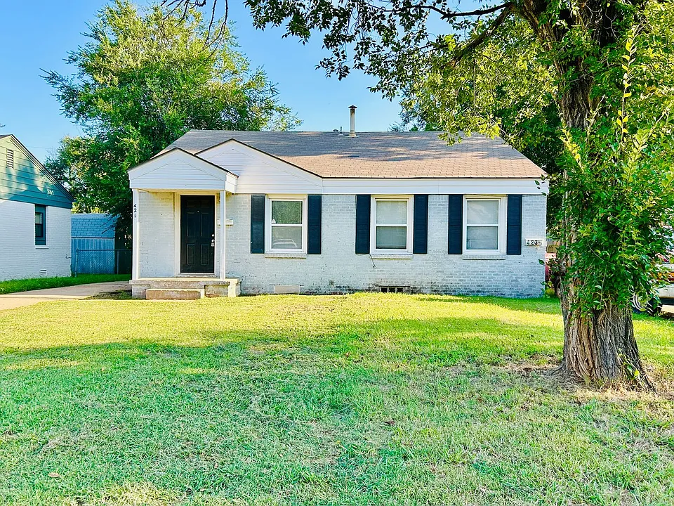 421 Showalter Dr