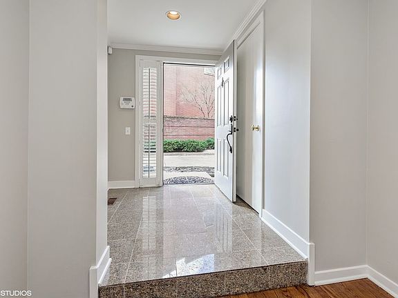 4th image of 2675 N Greenview Ave APT C