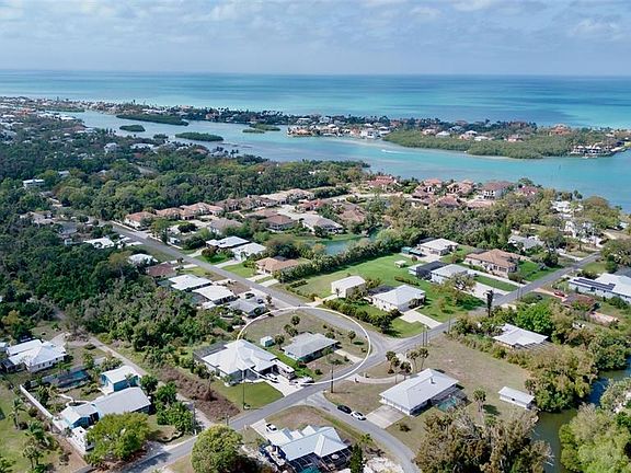 2nd image of 223 Roberts Rd