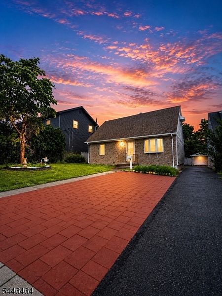 1st image of 440 Preakness Ave