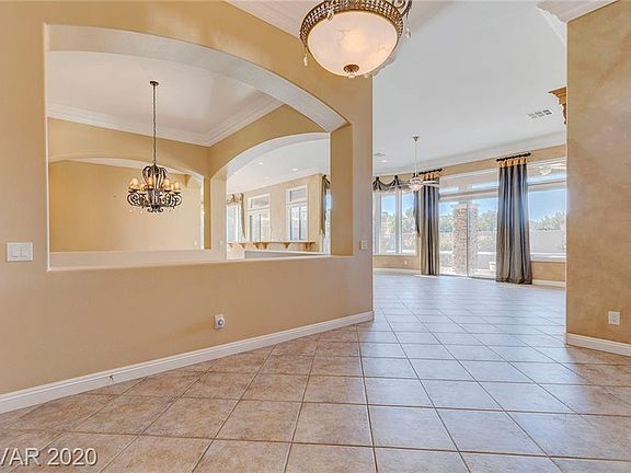 5th image of 31 Chalet Hills Ter