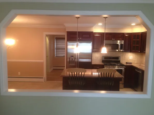 8 Harrison St, Jamesburg, NJ 08831