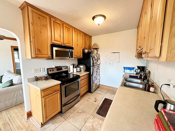 kitchen with microwave