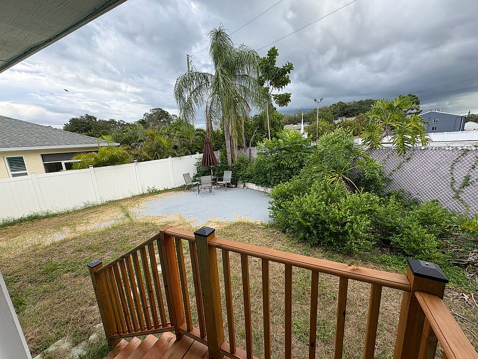 1st image of 353 Colonial Ct
