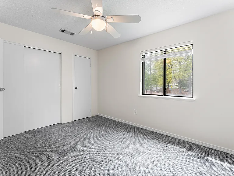 42 Village Brook Ln — Photo 12