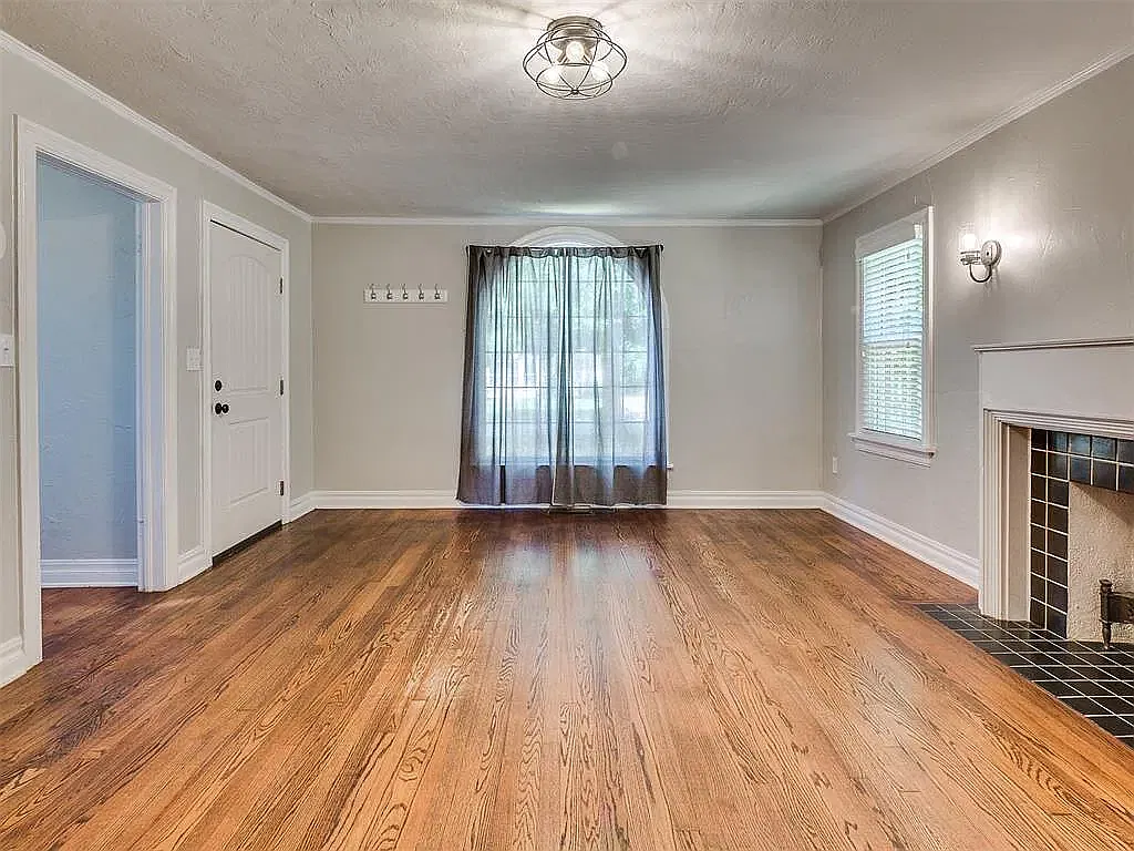 2 bed, 1643 sqft, $2,500 — Photo 2