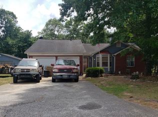 10349 Wrens Dr, Jonesboro, GA