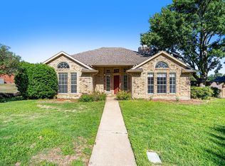 1007 Granview Dr, Lewisville, TX 75067