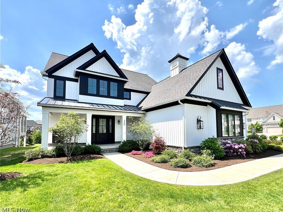 1st image of 350 Eagle Point Dr