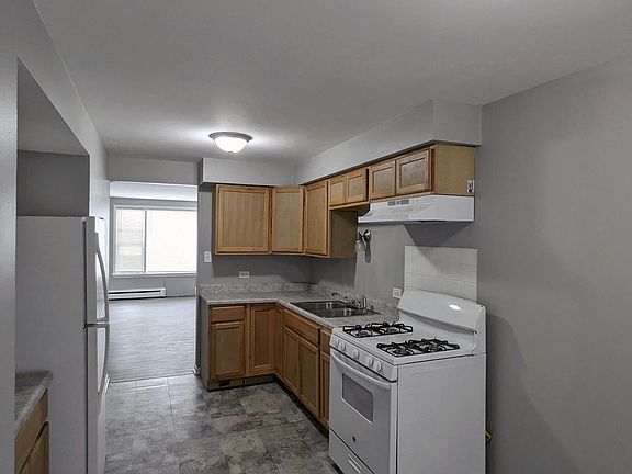 2nd image of 14110 S School St #2E