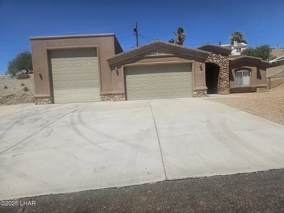 2775 Papeete Dr