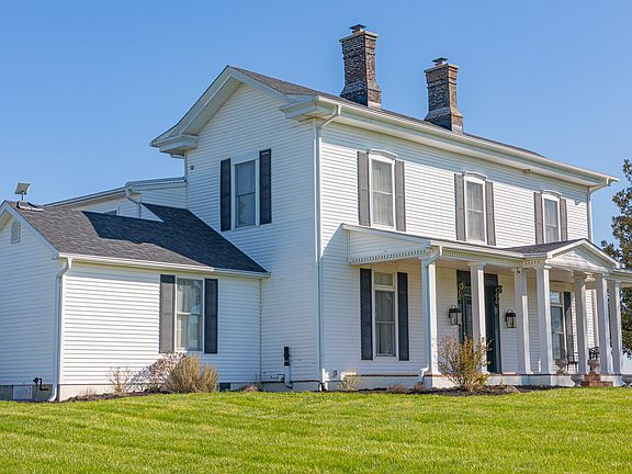 2nd image of 550 Foster Ln
