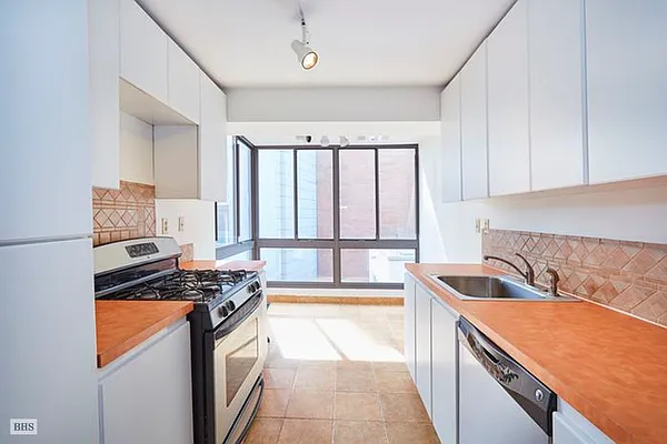 Sold by Brown Harris Stevens | media 5