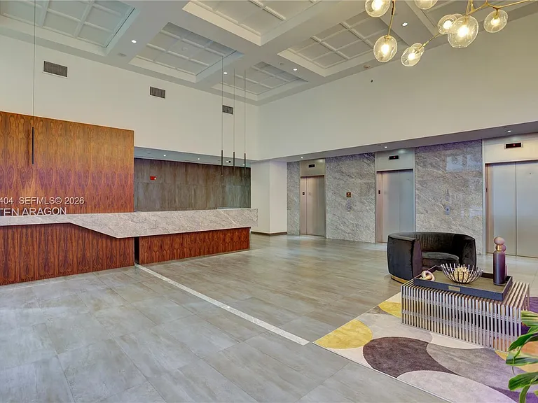 10 Aragon Ave #1220 — Photo 11