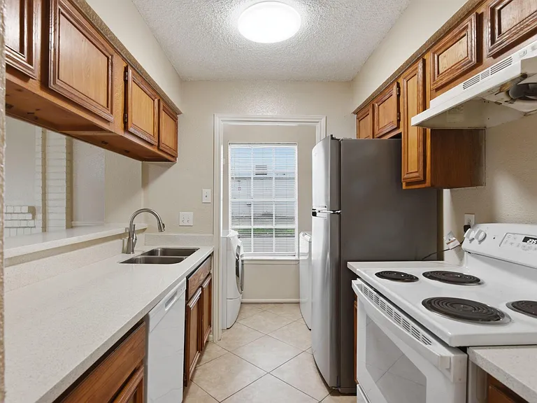 1310 Brenda Ln #A — Photo 10