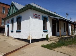 1110 15th Ave #1, Monroe, WI 53566