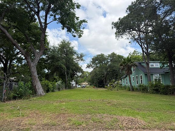 4th image of 22 5th Ave N Lot 3