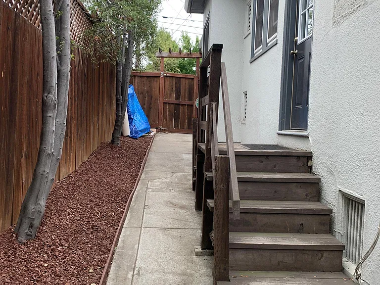 2941 Rawson St — Photo 27