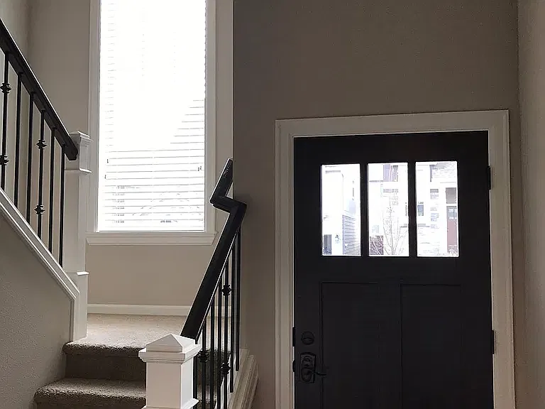 5 bed, 2238 sqft, $2,950 — Photo 3