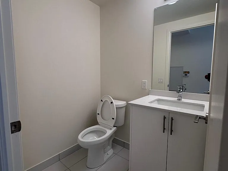 8960 Jane St #709 — Photo 19