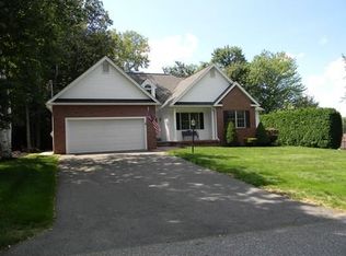 94 Melwood Ave, East Longmeadow, MA 01028
