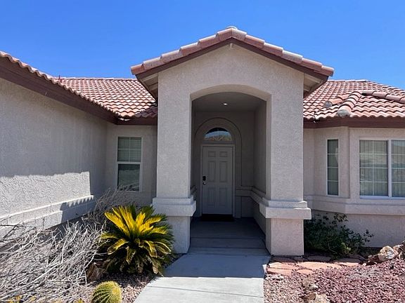 2nd image of 2968 La Paloma Dr