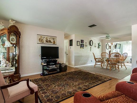 4th image of 9094 141st St