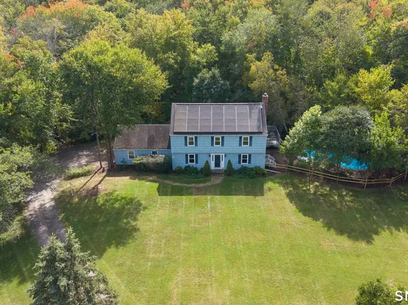 27 Danvers Road, New Milford, CT 06776