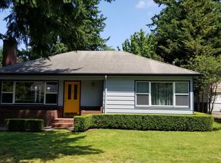 11286 SE Pine Ct, Portland, OR 97216