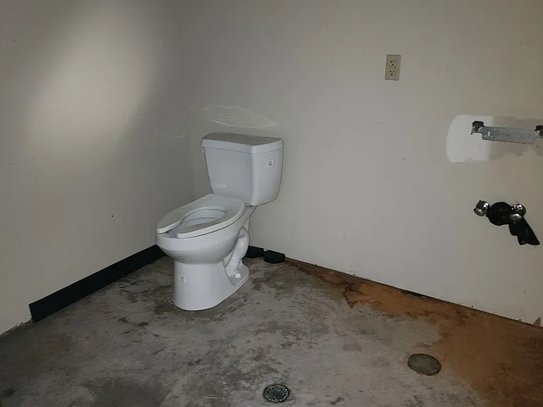 346 W Enterprise 352 — Photo 7