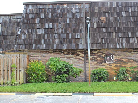 4th image of 1711 Forest Lakes Cir APT C