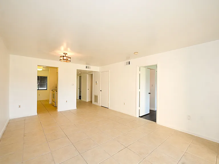 4625 Longwater Chase #113 — Photo 4