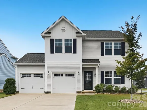 141 Fairfield Dr, Troutman, NC 28166