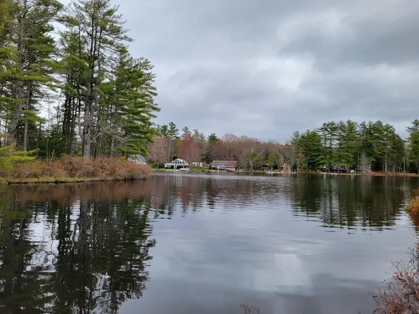 26 Hilltop Dr, Ashburnham, MA 01430