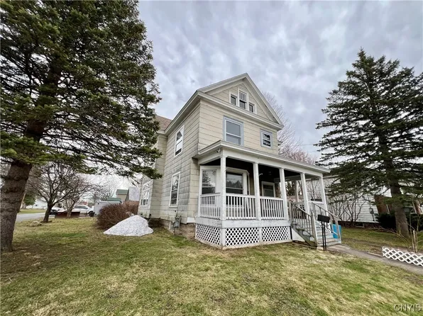 501 W 3rd St S, Fulton, NY 13069